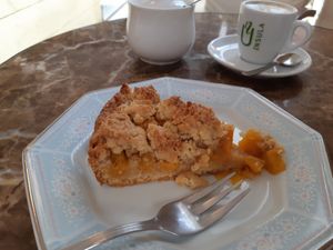 Dessert / Mango crumble at Zoe Food in Gran Canaria