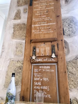 Decoración informativa :-) at Zoe Food in Gran Canaria