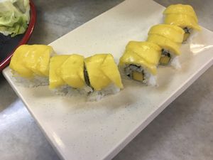 Mango maki at Shin Yu Japanese and Chinese Vegetarian in Kuala Lumpur