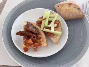 Vegan starter  at Centre d‘hébergement de l‘Observatoire in Occitanie