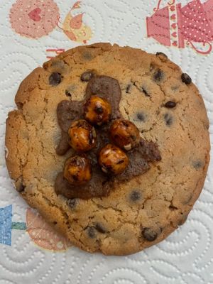  at Les Artizans Coffee and Flower in Paris