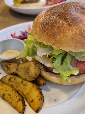 "Mozzarella" burger at Ooh Cha Cha - Zhongzheng District in Taipei