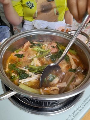 Vegan hotpot at Tiệm Chay Thong Thả in Ho Chi Minh City