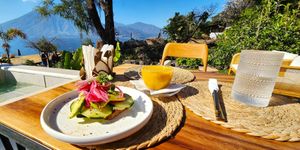 gluten-free, vegan garden toast and golden latte at Amo Atitlan (Amolo) in Sololá