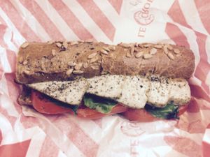 tofu, tomato, basil sammich at Le Crobag in Mannheim