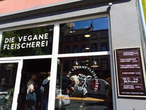 entrance at Die Vegane Fleischerei in Cologne
