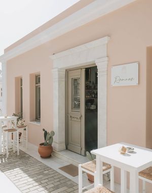 Cute cafe!  at Ramnos Café in Paros