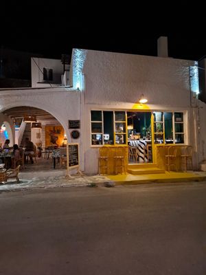 Outside main dining room at MamaDo The Food Bar in Loutra