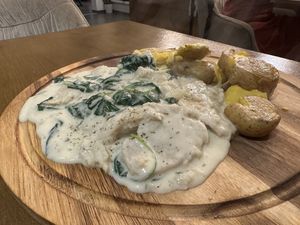 Seitan with spinach and potatoes   at Vegitalian in Salzburg