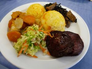 Macrobiotic dish of the day at Baratza Kafea in Pamplona