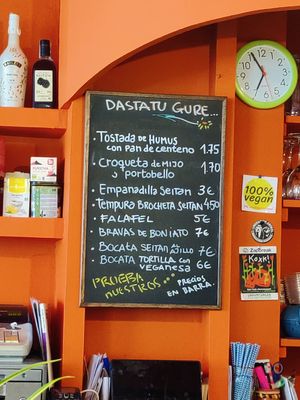 Tapas menu and prices at Baratza Kafea in Pamplona