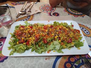 Ensalada arroz integral mediterránea at Baratza Kafea in Pamplona