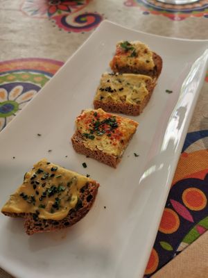 Bean/hummus on rye bread at Baratza Kafea in Pamplona