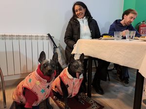 Well educated pets are welcome. at Baratza Kafea in Pamplona