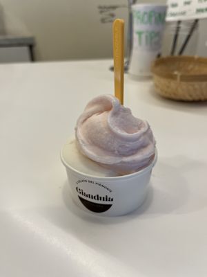 Coconut and grapefruit   at gianduia in Catalunya