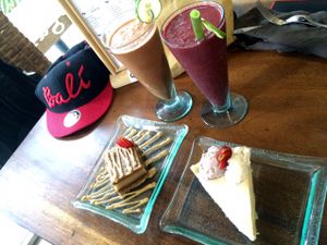 very rich and sweet vegan drinks & desserts  at Divine Earth in Seminyak