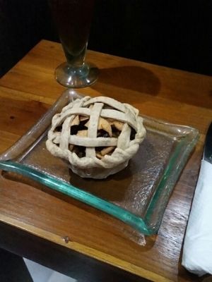 apple pie at Divine Earth in Seminyak