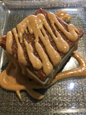 Raw vegan dessert at Divine Earth in Seminyak