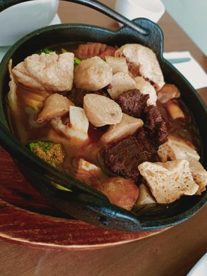 Hot pot at September 18 - North Lakes in Moreton Bay Region