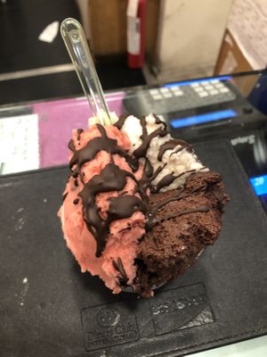 Banana, Chocolate and Strawberry with Vegan Chocolate Sauce at CamBio Vita in Rome