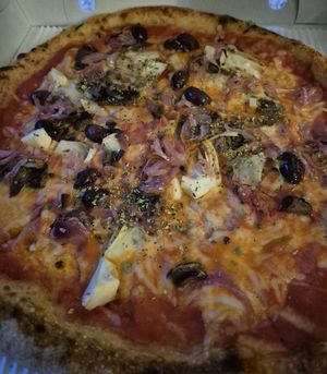 Vegan cappricciosa at Massimo Pizza Skøyen in Oslo