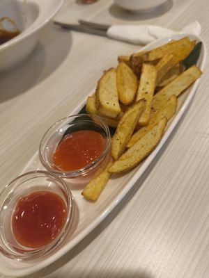  at LOUIE Café in Bandung