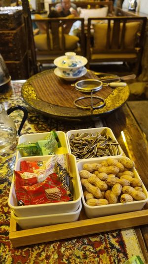 Complimentary snacks at Pusu Teahouse - 普素茶房 in Xian