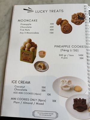 Pineapple cookies so good  at Lao Ba Cha in Bali