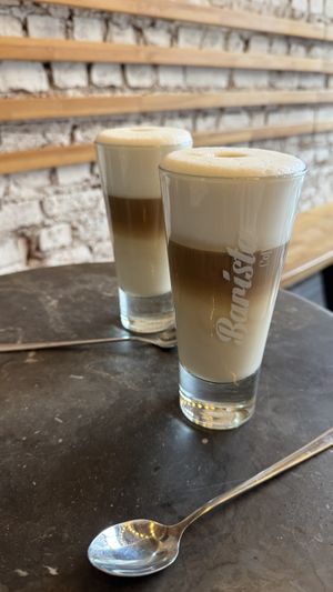 Latte macchiato   at Barista Tournai Grand Place in Région Wallonne