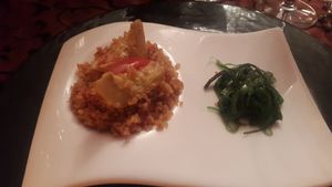 Quinoa and seaweed salad at Vegelangelo in Munich