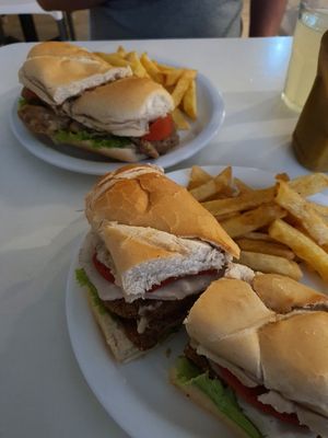  at Konu Bar in Buenos Aires