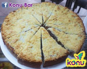 Crumble de manzana vegano at Konu Bar in Buenos Aires