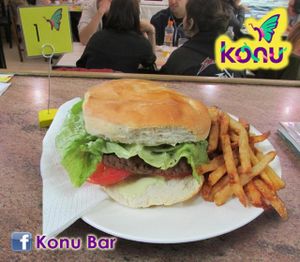 Konu Burger (vegan 100%) at Konu Bar in Buenos Aires