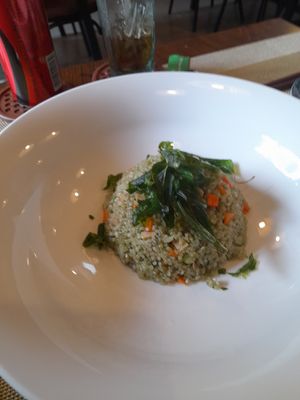 Green fried rice at Hoa Ưu Đàm in Ho Chi Minh City