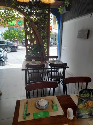 Looking out at Hoa Ưu Đàm in Ho Chi Minh City
