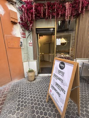 Exterior, muy cerca de las Setas  at Sansa Café in Sevilla