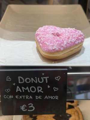 Donuts  at Sansa Café in Sevilla