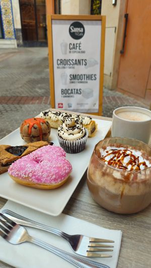  at Sansa Café in Sevilla