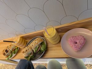  at Sansa Café in Sevilla