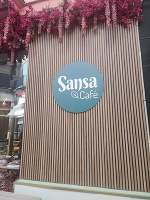  at Sansa Café in Sevilla