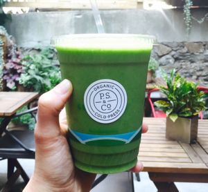 greens smoothie  at P.S. and Co. in Philadelphia