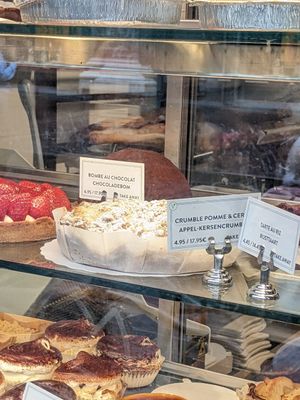 vegan options labelled at Le Pain Quotidien -  Galerie de la Reine in Brussels