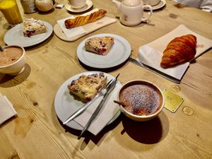 Belgian Vegan Hot Chocolate - Cherry Crumble Pie - Tortillon - Hibiscus Croissant at Le Pain Quotidien -  Galerie de la Reine in Brussels