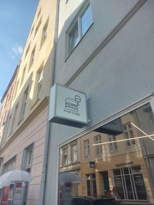  at Burger & Wein by UnterFreunden in Schleswig-holstein