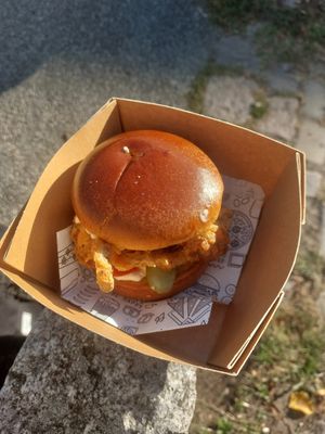 Vegan burger with kimchi and oyster mushroom at Burger & Wein by UnterFreunden in Schleswig-holstein