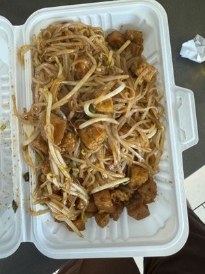 Pad Thai with Tofu - Vegan  at Thai Express Toronto Premium Outlet in Halton Hills