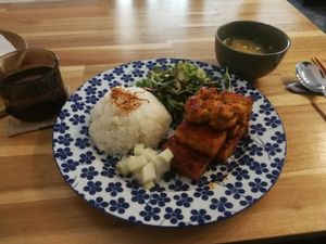 tofu and rice at Nayuta Cafe in Busan