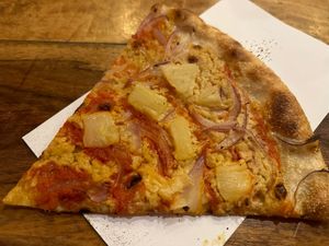 Pineapple onion slice   at Hatool HaYarok - The Green Cat in Tel Aviv