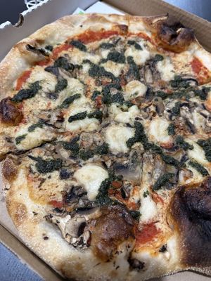 Mushroom pesto pizza   at Hatool HaYarok - The Green Cat in Tel Aviv