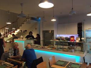 The counter at Cultura Dos Sabores in Porto